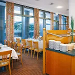 Vienna House Easy By Wyndham 4* Trewir