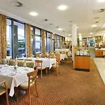 Hotel Vienna House Easy By Wyndham 4*