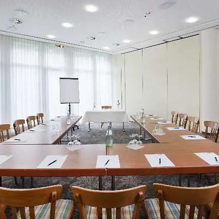 Vienna House Easy By Wyndham Ξενοδοχείο 4*