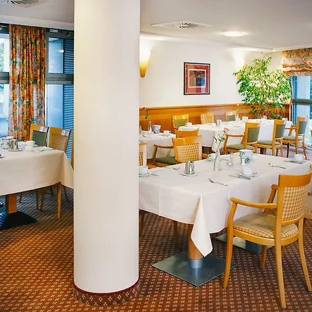 Vienna House Easy By Wyndham 4* Τρίερ