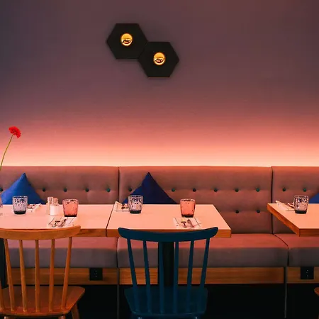 Vienna House Easy By Wyndham Ξενοδοχείο 4*