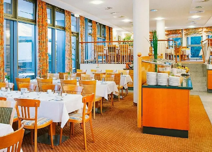 Vienna House Easy By Wyndham Hotel 4*